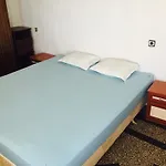 Petrovi *