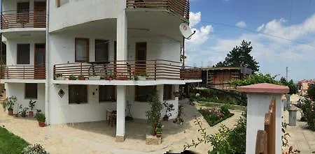 Guest house Petrovi