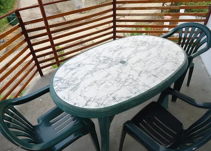 Guest house Petrovi *