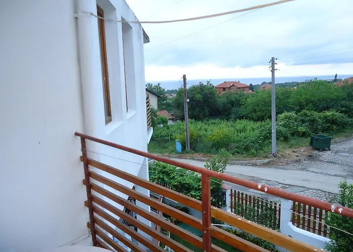 Guest house Petrovi *